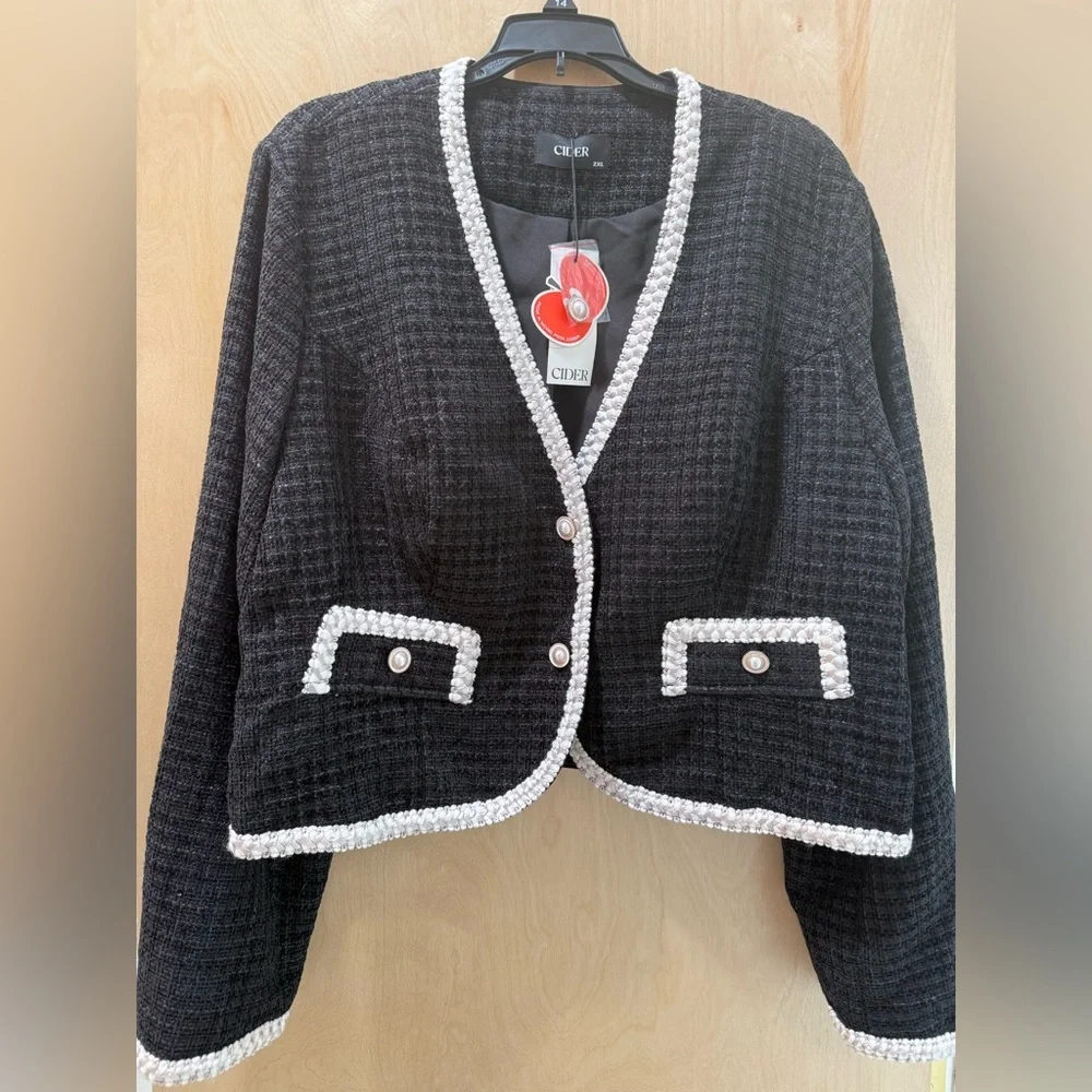 Cider Black and White Tweed Blazer Cropped Tailored - Picture 10 of 14